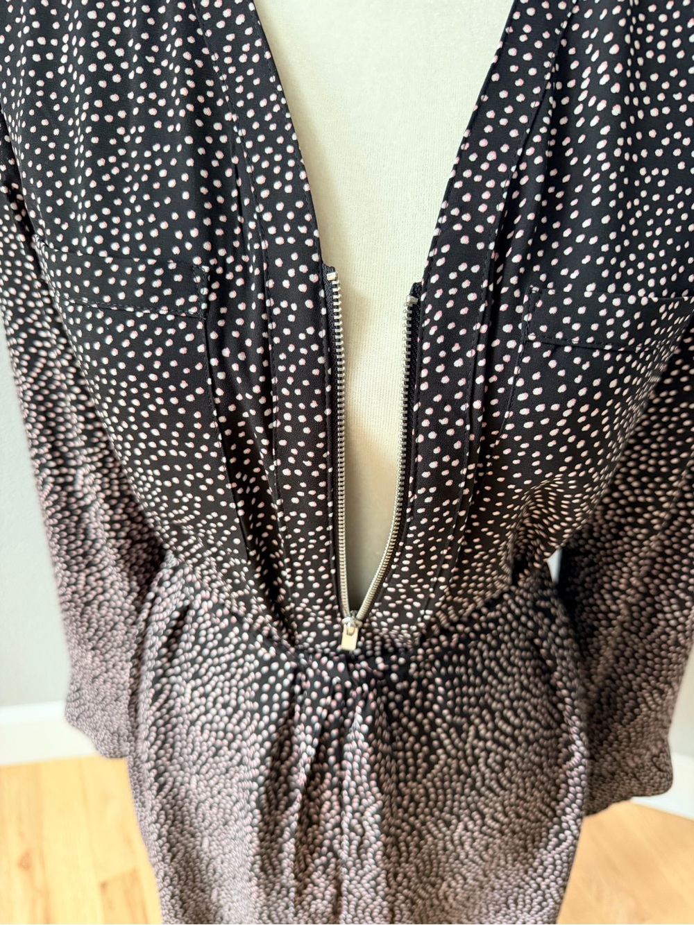 Express Lot of 2 Zip V-Neck Long Sleeve Polk Dot Shift Dresses Burgundy & Black - Picture 6 of 16